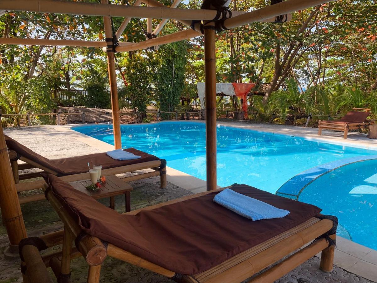 Budi Sun Resort Маумере Екстериор снимка