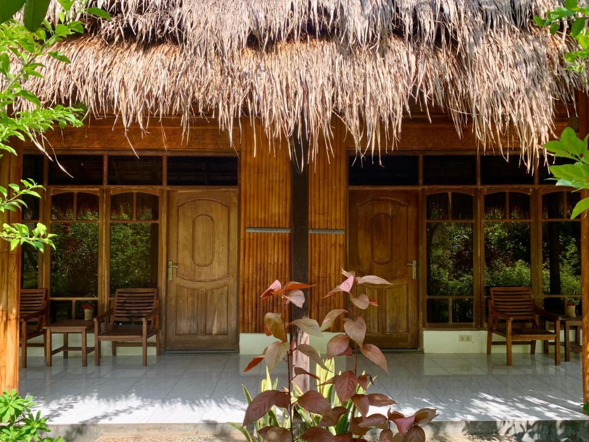 Budi Sun Resort Маумере Екстериор снимка