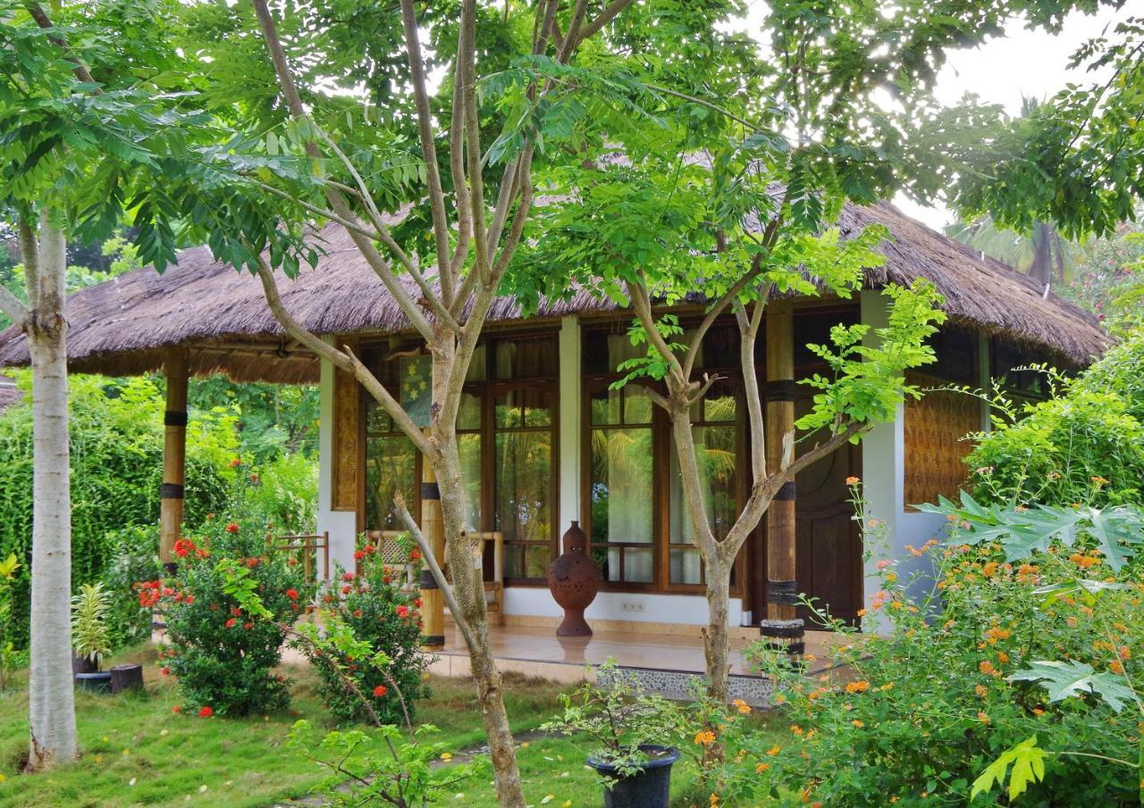 Budi Sun Resort Маумере Екстериор снимка
