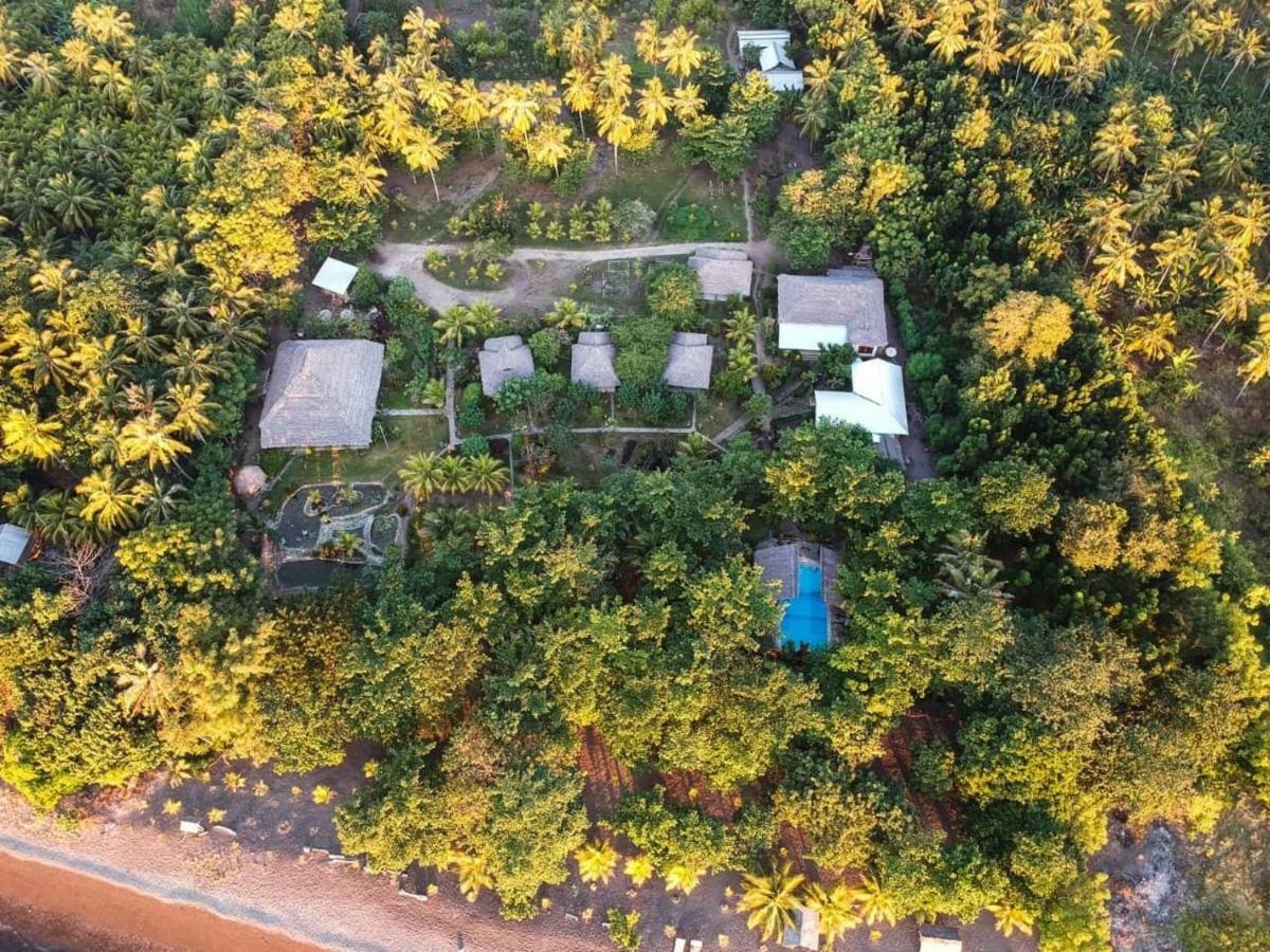 Budi Sun Resort Маумере Екстериор снимка